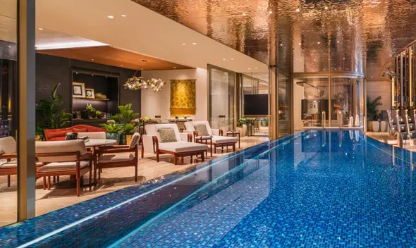 Luxus-Penthouse mit eigenem Pool und Butler-Service